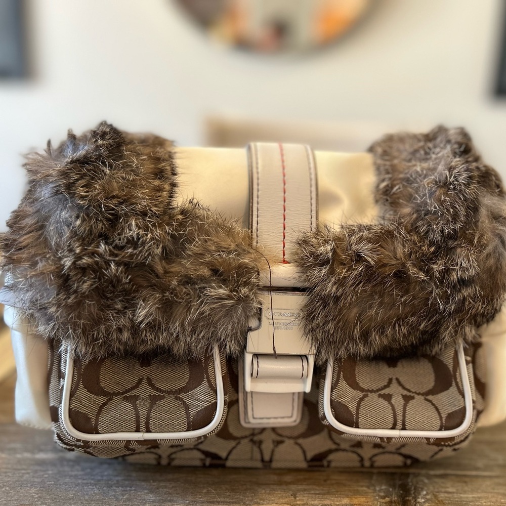 VINTAGE RARE COACH FUR SHOULDER BAG